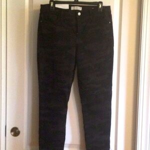 Women’s Camo Jeans‎